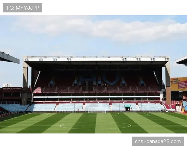 镜头记录：维拉公园看台为即将离队的传奇队长明斯打出巨型TIFO